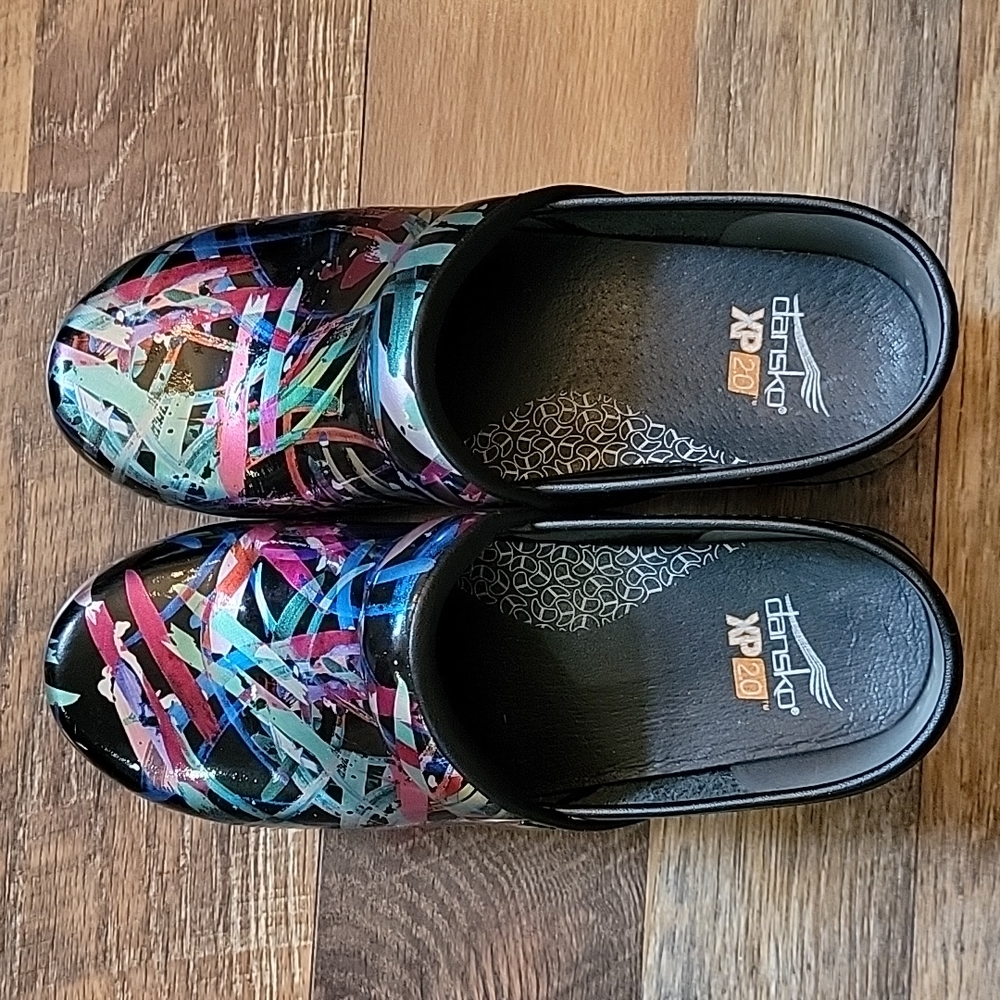 Dansko Multi Brush Stroke Patent - Picture 4 of 7